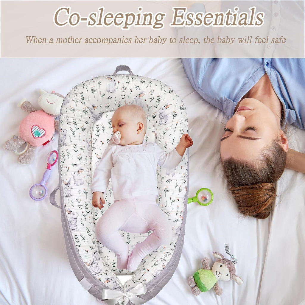 Portable Newborn Bassinet Cot – Cotton Baby Nest Lounger for Co-Sleeping, Soft Breathable Travel Sleeper for Infant 0-12 Months, Ideal Newborn Gift [Plus A Free Gift]