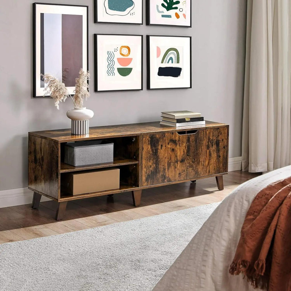 Sleek Modern Media Console TV Stand, Particleboard Entertainment Center with 2 Closed Doors & Adjustable Shelves, Storage TV Unit Fits TVs up to 60 Inch for Living Room Bedroom Dining Room