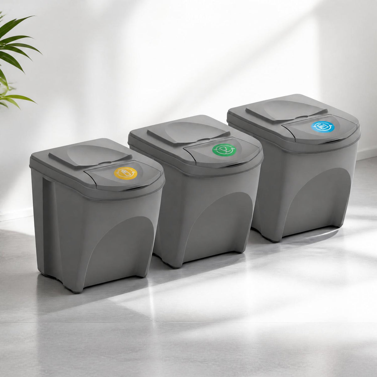 3‑Pack Stackable Recycling Bins – 25L Each with Secure Lids, Colour‑Coded Sticker Labels, Space‑Saving Design for Kitchen, Office, or Garden Waste – Total 75L Storage Capacity in Sturdy Grey Plastic