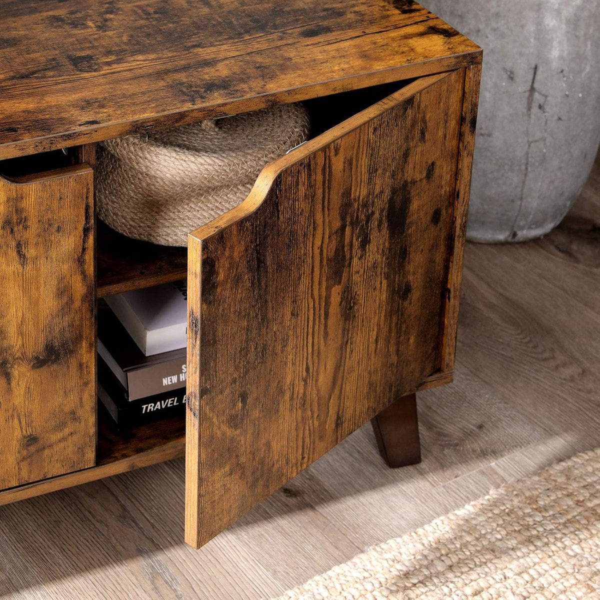 Sleek Modern Media Console TV Stand, Particleboard Entertainment Center with 2 Closed Doors & Adjustable Shelves, Storage TV Unit Fits TVs up to 60 Inch for Living Room Bedroom Dining Room