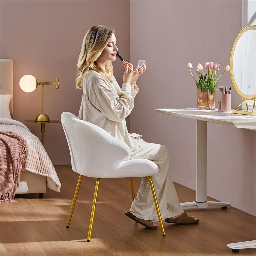Modern Shell‑Shaped Velvet Vanity Chair, Luxury Upholstered Accent Chair with Golden Metal Legs, Multi‑Purpose Makeup Dressing Side Chair for Bedroom, Living Room, Home Reception